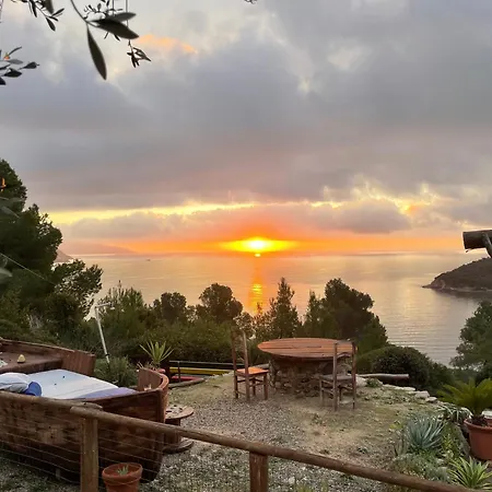 La Collina Sul Mare Bed & Breakfast Marina di Campo Exterior photo